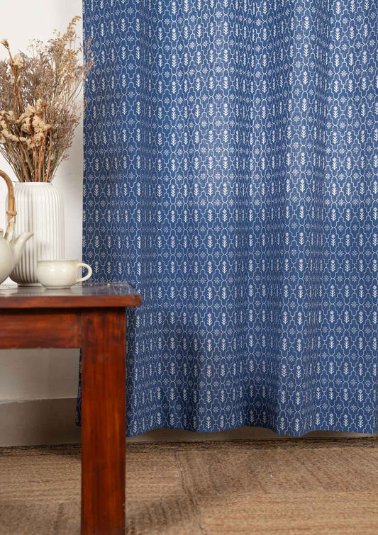 Meadows 100% cotton geometric fabric for bed room - Room darkening - Indigo