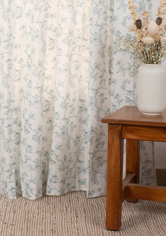 Willow floral 100% cotton Fabric for living room - Light Reduction - Nile Blue
